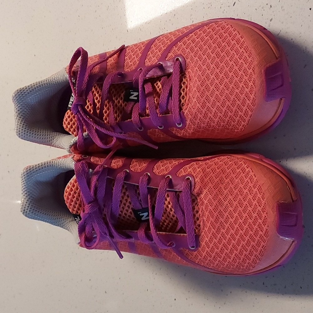 NWOT Pearl Izumi sneakers 10.5
